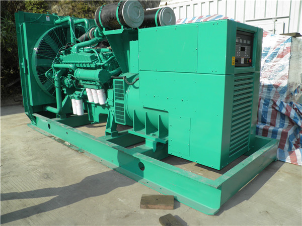 安图出租发电机 发电机组厂家：柴油发电机组的控制屏的作用是什么？