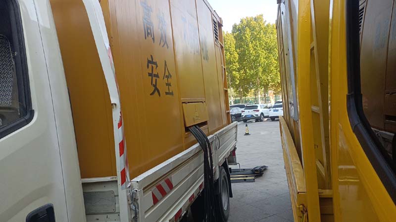 安图如何判断柴油发电机组和UPS电源的切换时间是否符合要求？