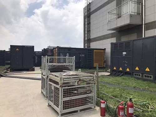 安图除了定期检查，还有哪些方法可以及时发现接触式转速表探头的磨损？